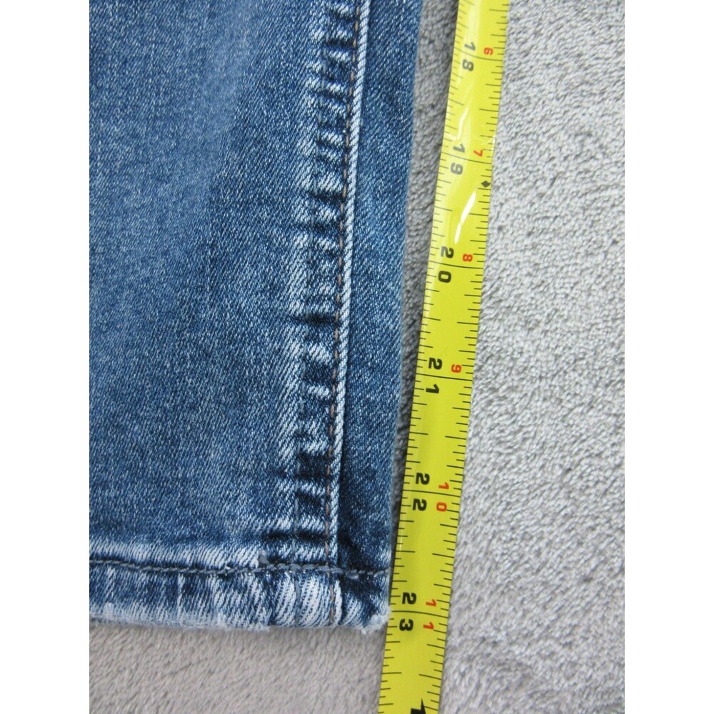 Silver Jeans Women's Size 16W x23 Suki Capri Medium Wash Blue Distressed - Picture 5 of 13
